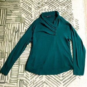 Chadwicks green soft, stretchy sweater